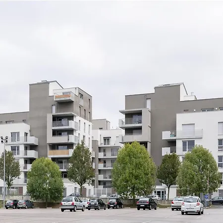 In Near The Apartamento *