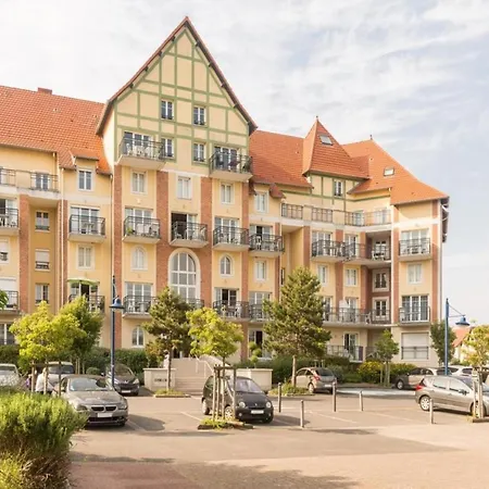 In Near The アパート ニーウポールト