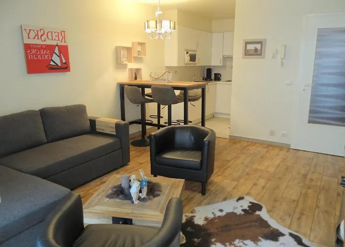 In Near The アパート